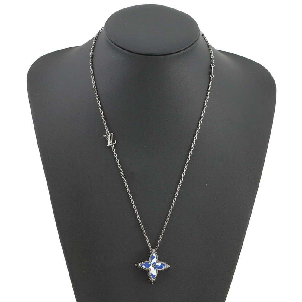 LOUIS VUITTON White Necklace - Picture 4 of 10